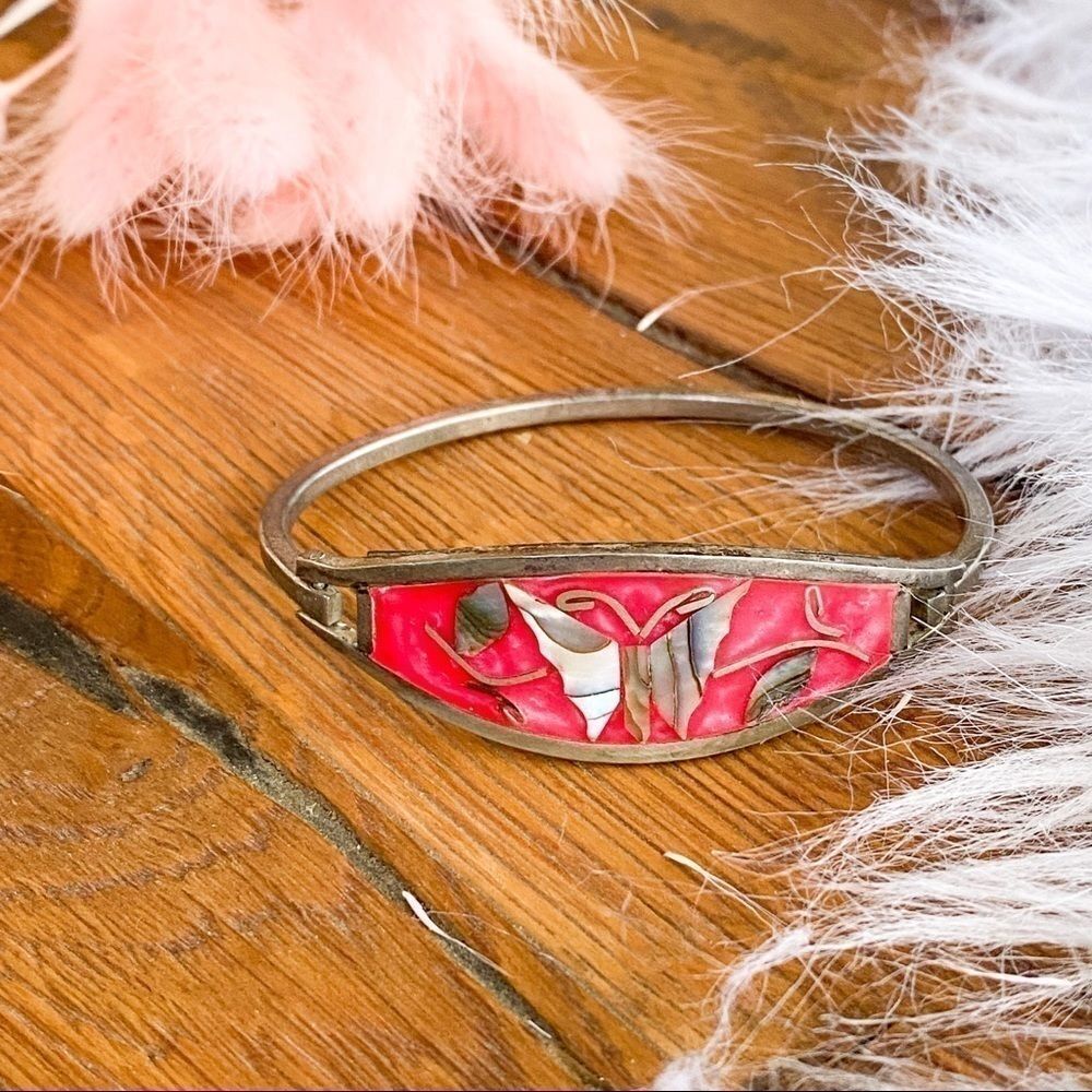Sterling silver & shell butterfly bangle - Picture 2 of 2
